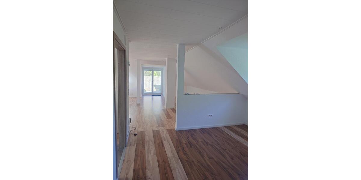 Etagenwohnung Werdohl - 4.5 Zimmer, 108 m&sup2;, 790&euro; | Angebot:25613547
