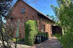 Interessantes Wohnhaus mit 2 Wohnungen, Nebengebäude und Grünland - Einfamilienhaus Stolzenau | Angebot:26701576