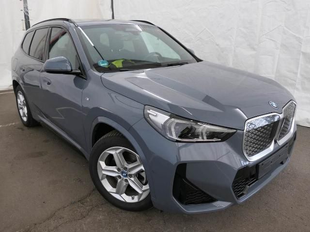 BMW iX1 25.509 km 46.700 &euro; Salzgitter 38228