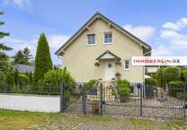 Haus zum Kaufen in Berlin 930.000 € 180 m²