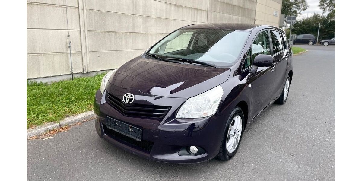Toyota Verso 147.000 km 6.999 € Berlin 12057