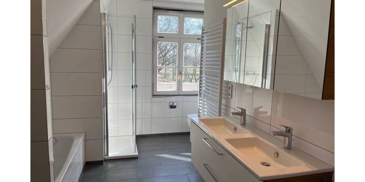 Einfamilienhaus Hoogstede - 8 Zimmer, 237 m&sup2;, 550.000&euro; | Angebot:25801941