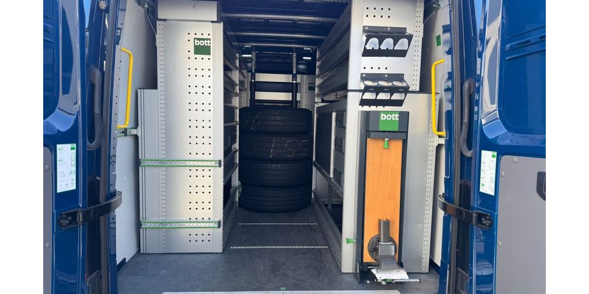 VW Crafter 31.800 km 41.690 &euro; Kirchroth 94356