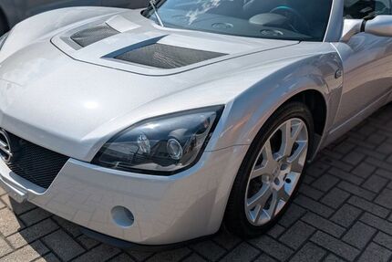 Opel Speedster 4.000 km 34.600 &euro; Menden 58706