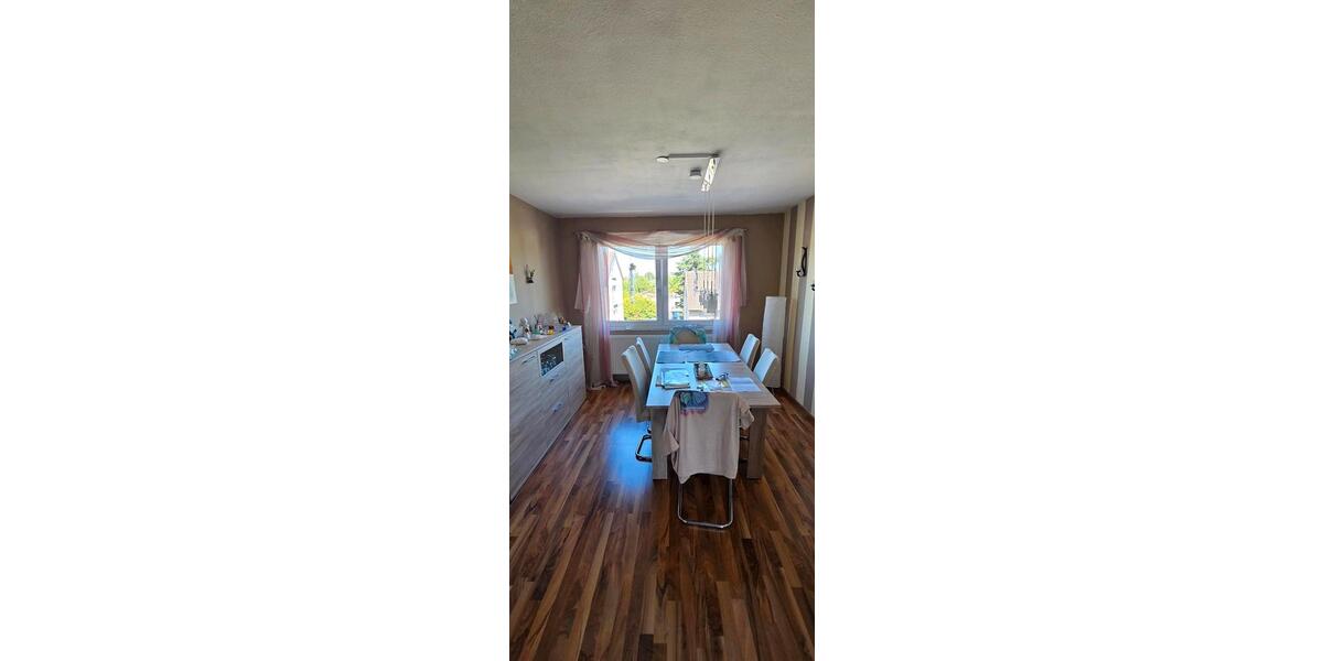 Etagenwohnung Troisdorf - 4 Zimmer, 92 m&sup2;, 290.000&euro; | Angebot:27045396