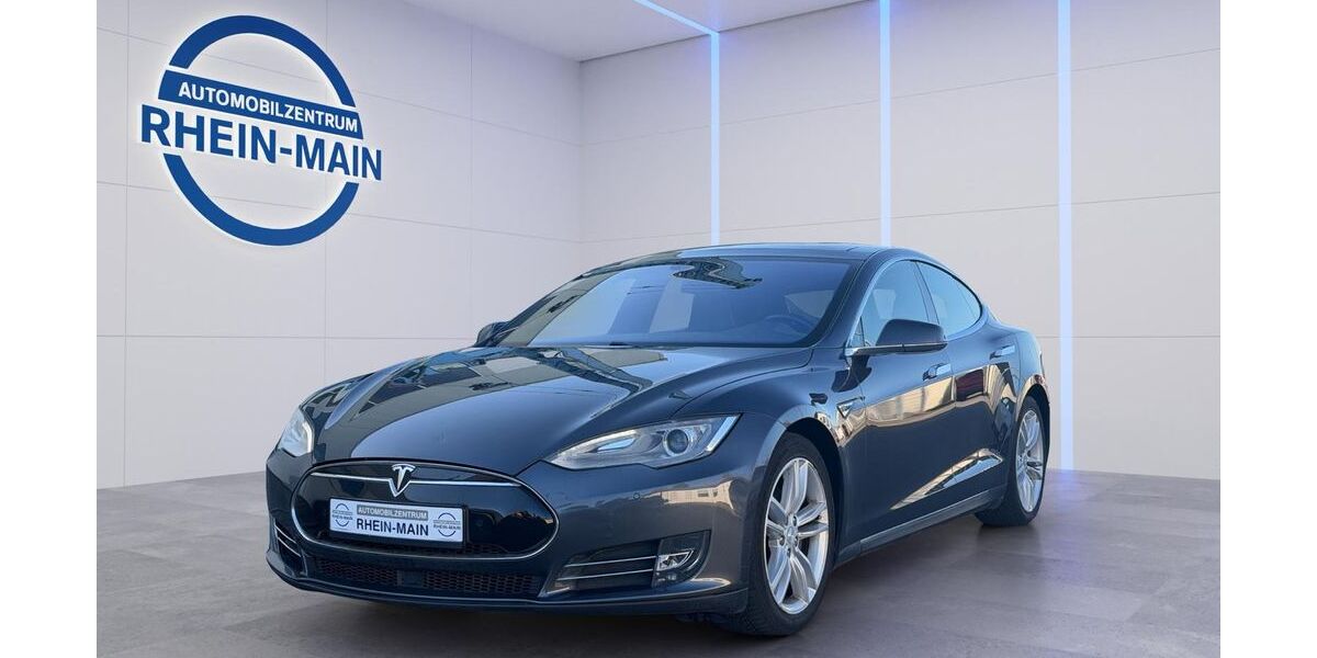 Tesla Model S 318.000 km 12.850 &euro; Nauheim 64569