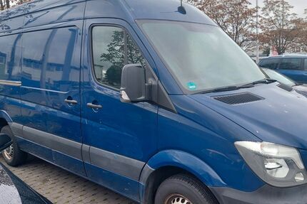 Mercedes-Benz Sprinter 175.000 km 8.900 € Rüsselsheim 65428