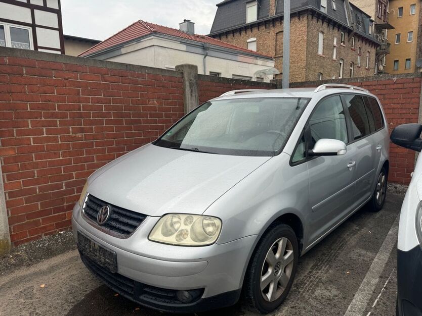 VW Touran 289.000 km 1.490 € Mainz - Mombach 55120