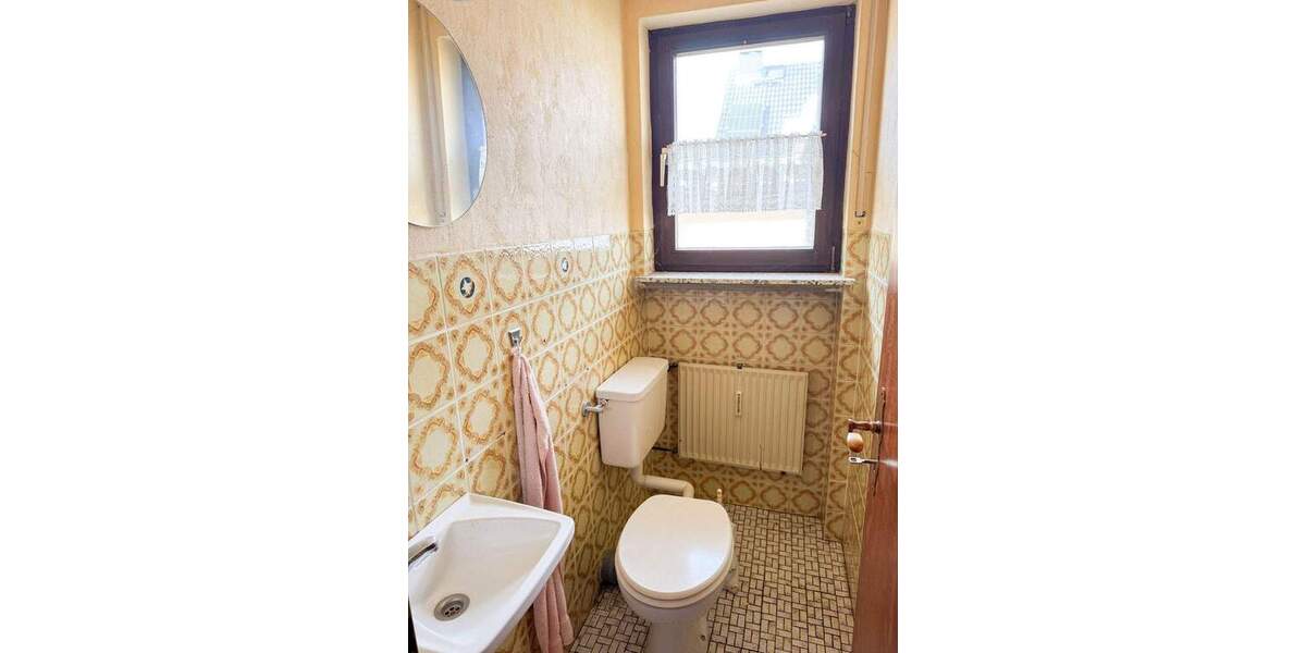 Mehrfamilienhaus, Wohnhaus Kaufungen Niederkaufungen - 5 Zimmer, 180 m&sup2;, 330.000&euro; | Angebot:25314204