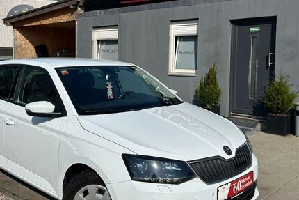 Skoda Fabia 90.000 km 8.990 &euro; Berlin 13088