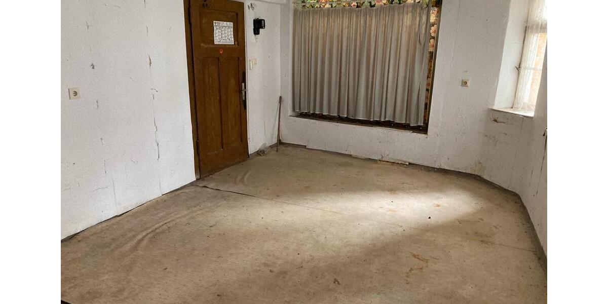 Mehrfamilienhaus, Wohnhaus Schwalmstadt - 16 Zimmer, 500 m&sup2;, 49.000&euro; | Angebot:26669681