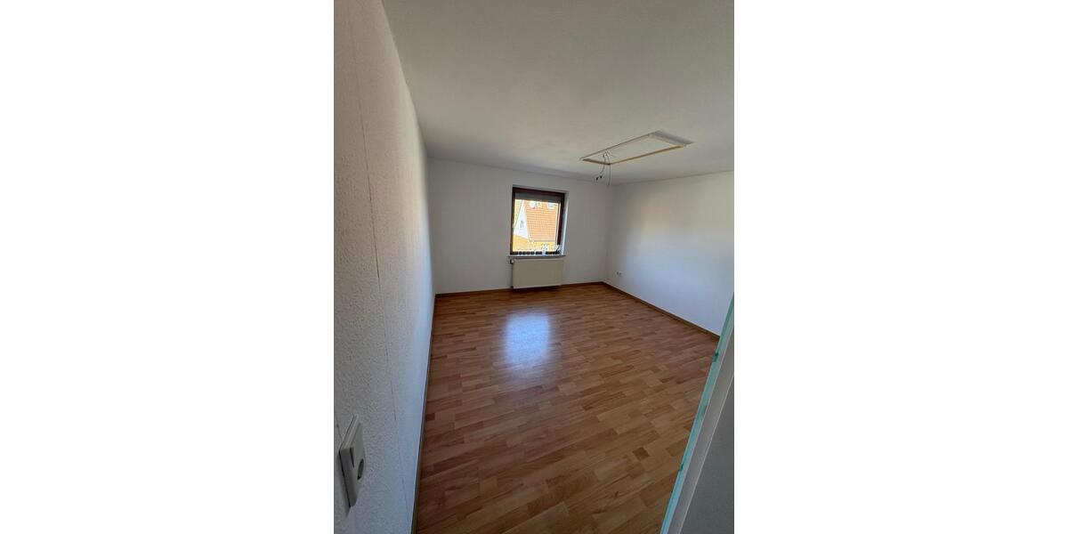 Einfamilienhaus Bad Salzdetfurth - 7 Zimmer, 125 m&sup2;, 290.000&euro; | Angebot:26328208