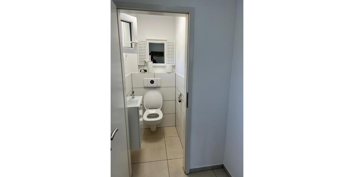 Reihenhaus Heilbronn Frankenbach - 6 Zimmer, 170 m&sup2;, 2.500&euro; | Angebot:25425049