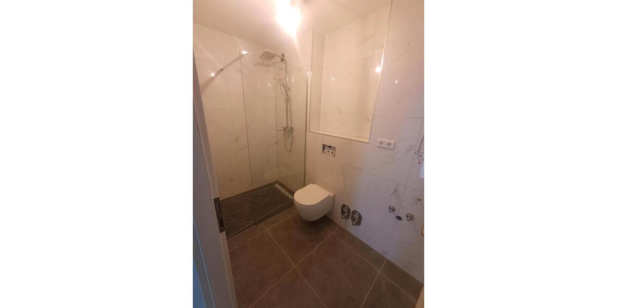 Etagenwohnung Nauheim - 6 Zimmer, 150 m&sup2;, 2.000&euro; | Angebot:24756690