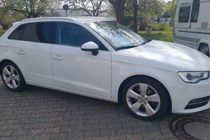 Audi A3 103.000 km 14.500 &euro; OSNABRÜCK 49082