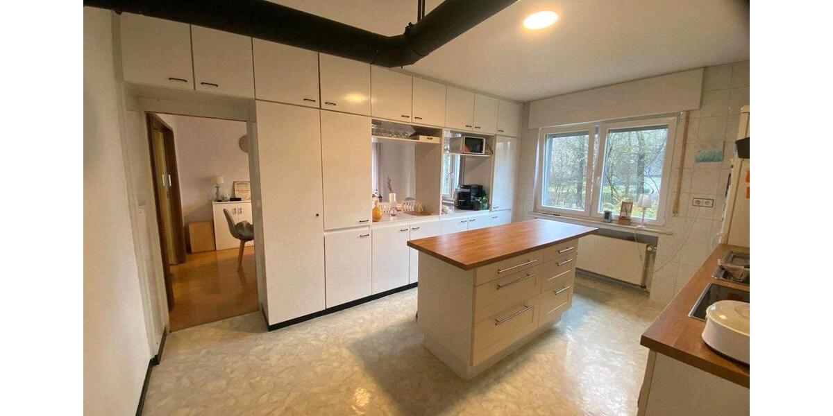 Einfamilienhaus Meinerzhagen - 5 Zimmer, 165 m&sup2;, 1.200&euro; | Angebot:25307309