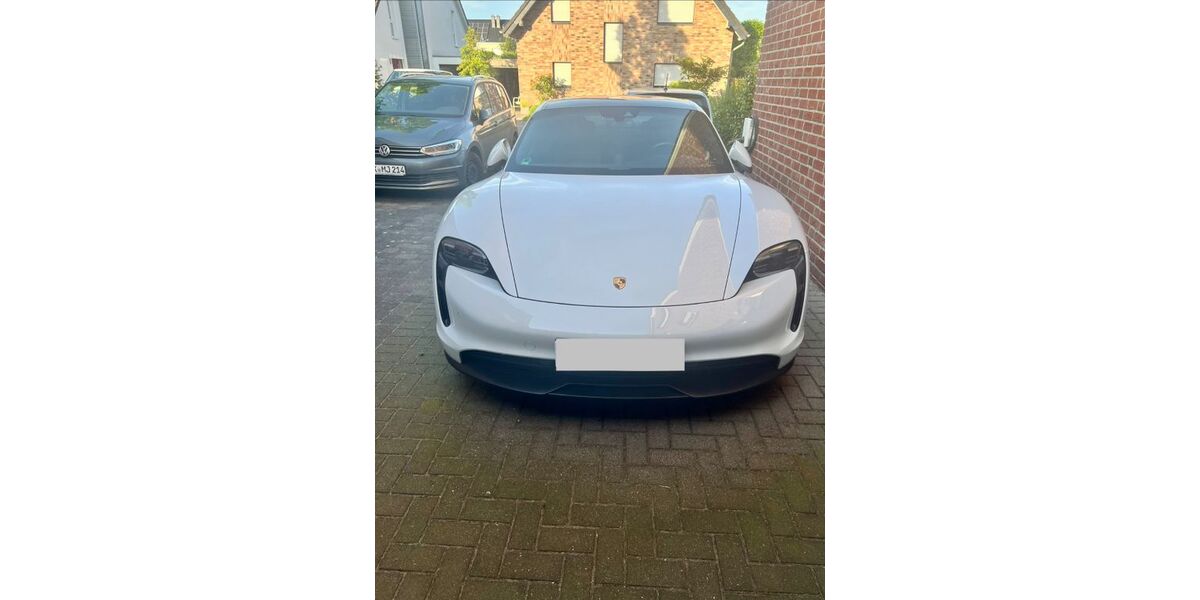 Porsche Taycan 45.600 km 63.000 &euro; Kempen 47906