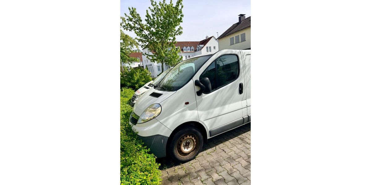 Opel Vivaro 217.000 km 2.600 &euro; Eschborn 65760