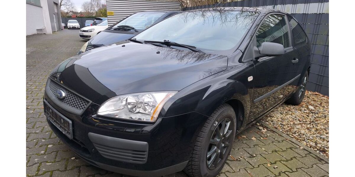 Ford Focus 232.600 km 1.950 &euro; Paderborn 33104