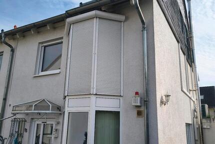 Haus Hochheim am Main - 5 Zimmer, 122 m&sup2;, 650.000&euro; | Angebot:25882434