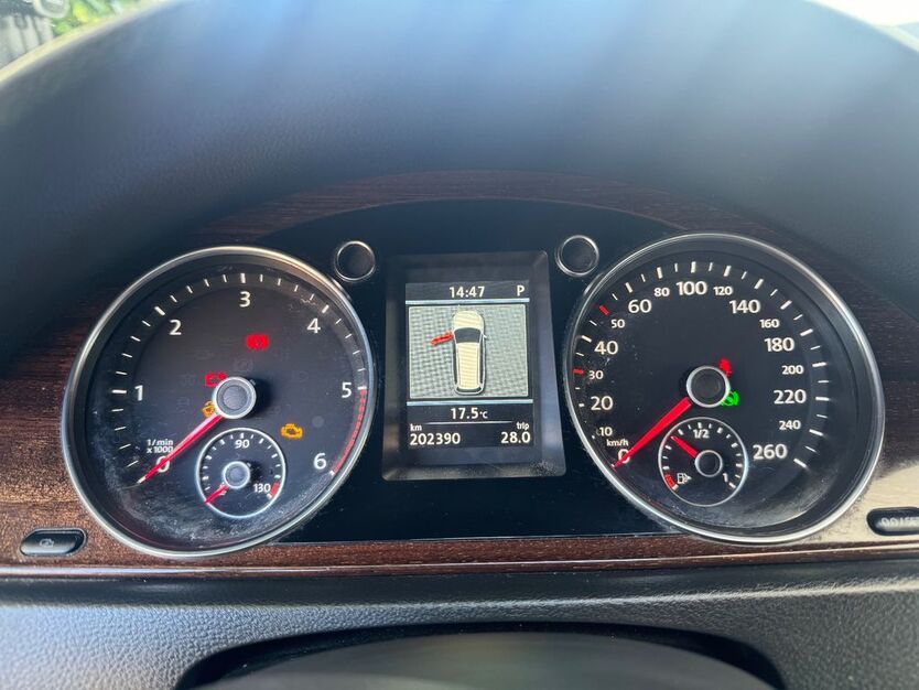 VW Passat 202.390 km 8.600 € Kuppenheim 76456