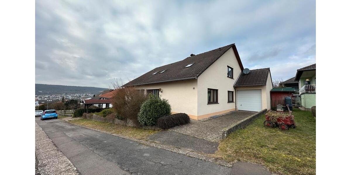 Einfamilienhaus Kleinblittersdorf - 10 Zimmer, 320 m&sup2;, 419.000&euro; | Angebot:24679740