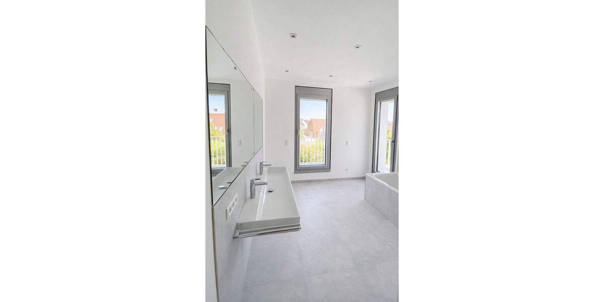 Moderne 3-Zimmer-Dachgeschoss-Wohnung mit Dachterrassen in der Gartenstadt-Trudering 3 zimmer