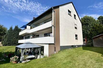 CHARMANTE 2-ZIMMER-WOHNUNG MIT GARTENANSCHLUSS 2 zimmer