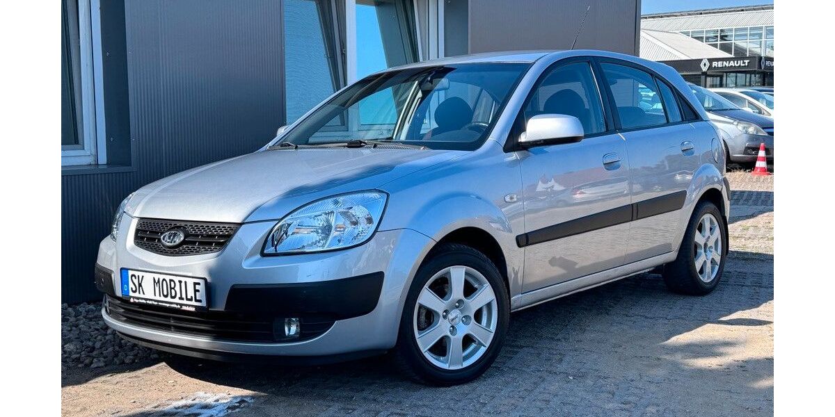 Kia Rio 156.000 km 2.699 &euro; Bitterfeld-Wolfen 06766