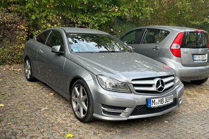 Mercedes-Benz C 250 81.000 km 17.500 &euro; München 81737