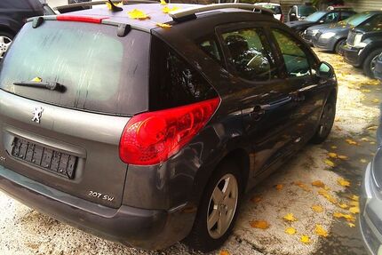 Peugeot 207 184.987 km 850 € Mannheim 68309