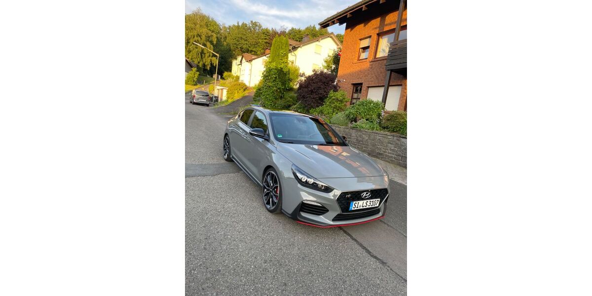 Hyundai i30 62.000 km 22.300 &euro; Freudenberg 57258