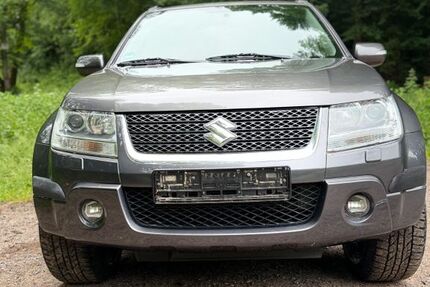Suzuki Grand Vitara 168.945 km 5.999 &euro; Kaiserslautern 67655