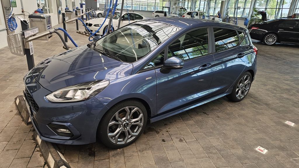 Ford Fiesta 94.500 km 10.800 &euro; Barbing 93092