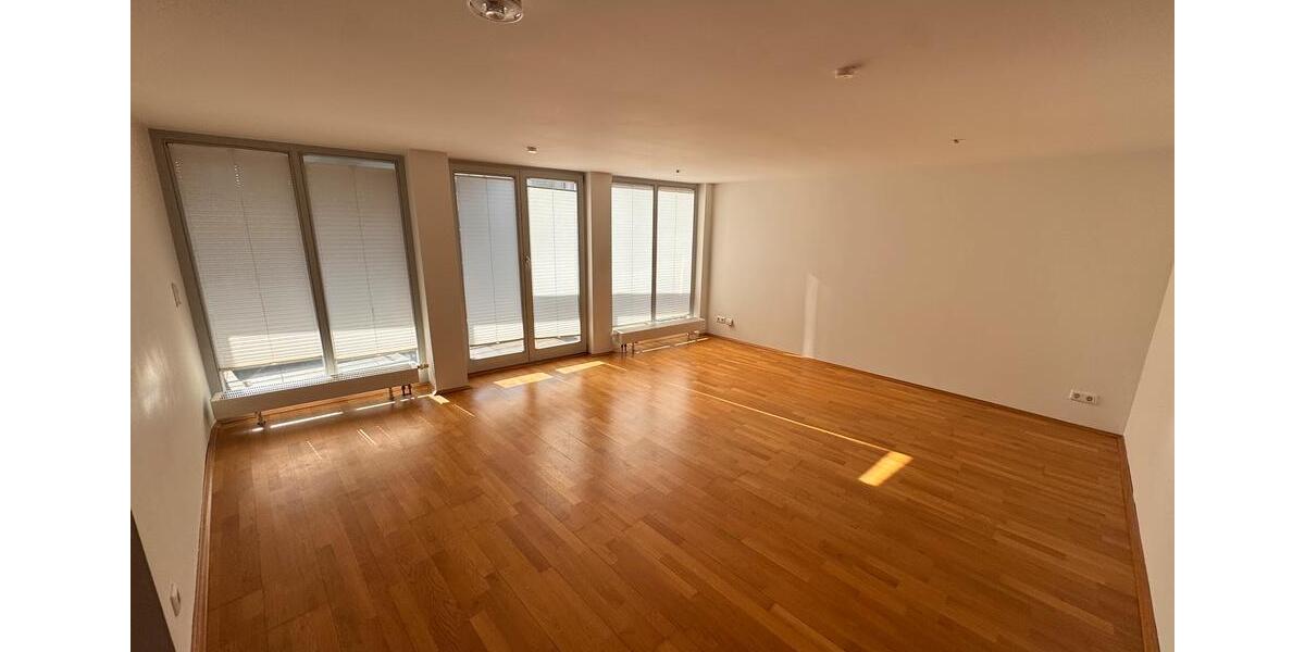 Etagenwohnung Northeim - 3 Zimmer, 94 m&sup2;, 720&euro; | Angebot:25648232