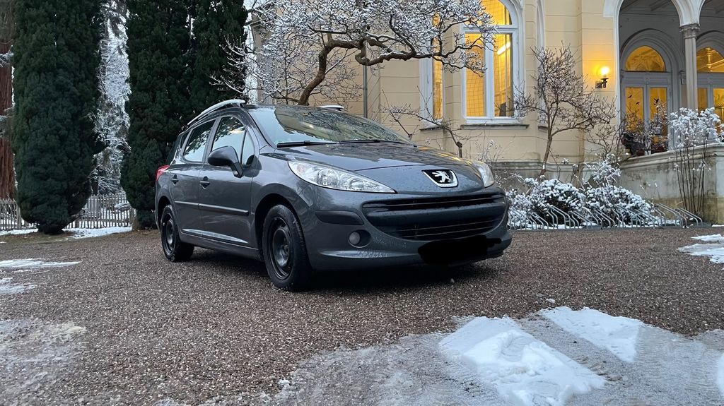 Peugeot 207 111.500 km 2.500 &euro; Achim 28832