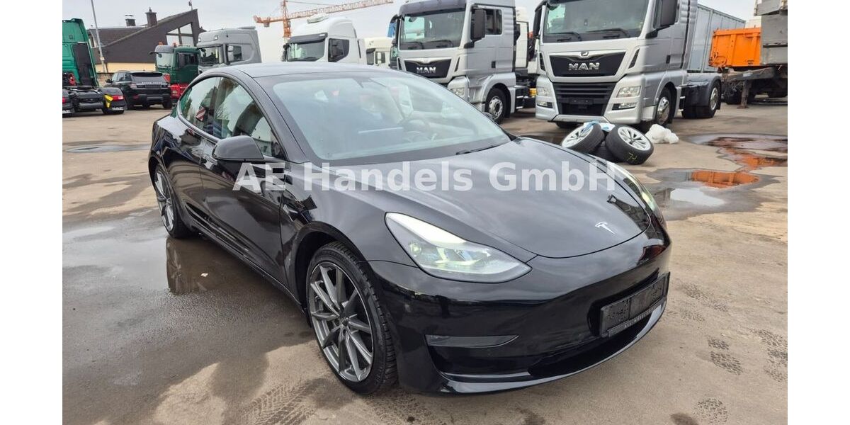 Tesla Model 3 130.000 km 20.990 &euro; Mühlheim am Main 63165