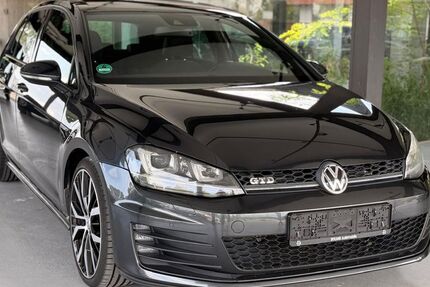 VW Golf 140.408 km 17.499 &euro; Haßloch 67454