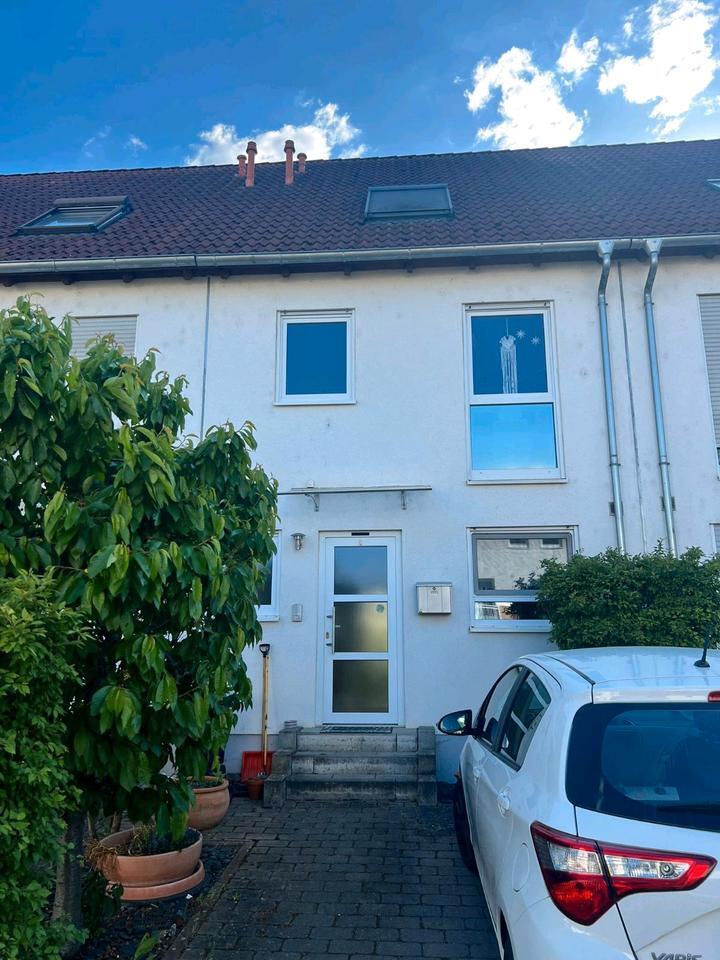 Reihenmittelhaus in Schiffestadt zimmer