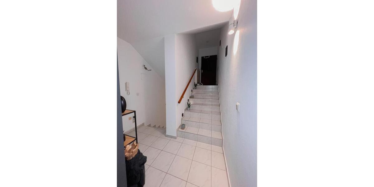 68qm-2 Zimmer Maissonette in 64404Bickenbach, Balkon & Stellplatz 2 zimmer