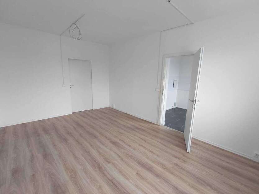 Wohnung zum Mieten in Weißandt-Gölzau 304 € 61 m²