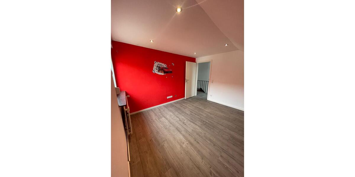 Doppelhaushälfte Mücke - 5 Zimmer, 133 m&sup2;, 980&euro; | Angebot:26127319