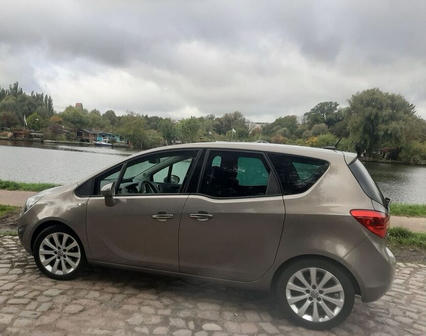Opel Meriva 100.018 km 5.100 € Lübeck 23564