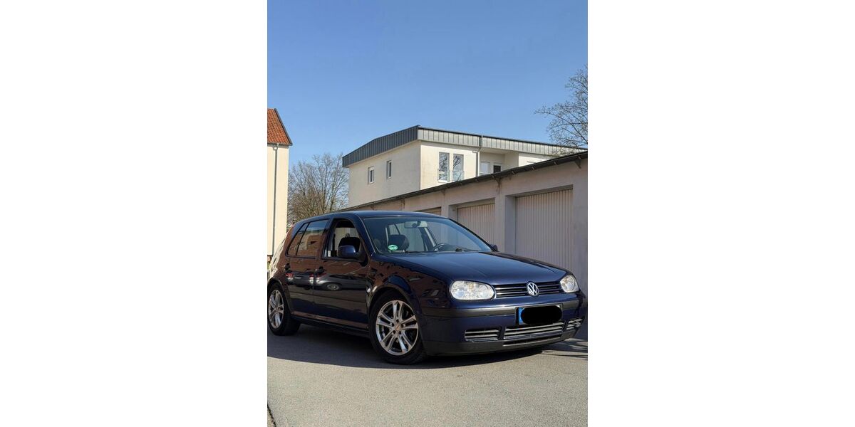 VW Golf 284.000 km 2.590 &euro; Halle Westfalen 33790