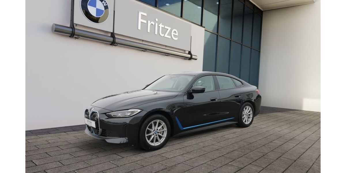 BMW i4 82.145 km 32.975 &euro; Sangerhausen 06526