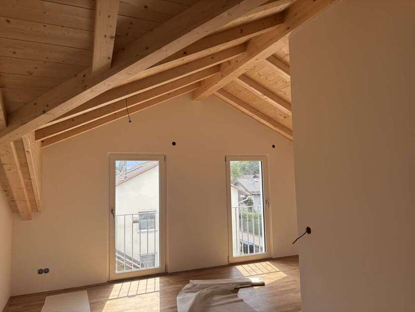 Haus zum Mieten in Pfaffenhofen 2.528 € 156 m²
