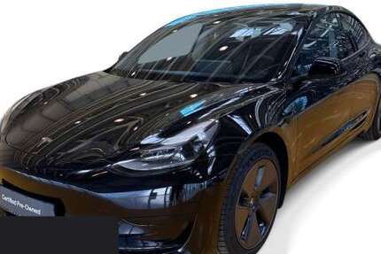 Tesla Model 3 66.505 km 28.200 &euro; Hanau 63457