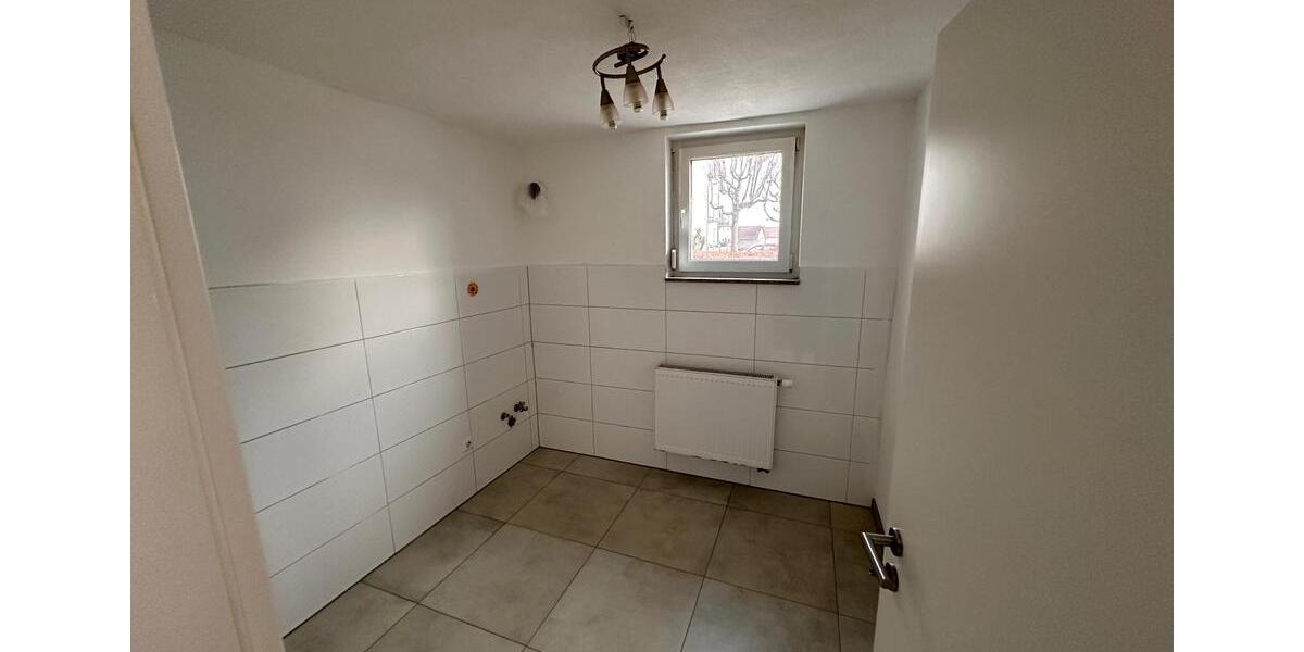 Etagenwohnung Freiberg am Neckar - 3 Zimmer, 65 m&sup2;, 850&euro; | Angebot:24839464