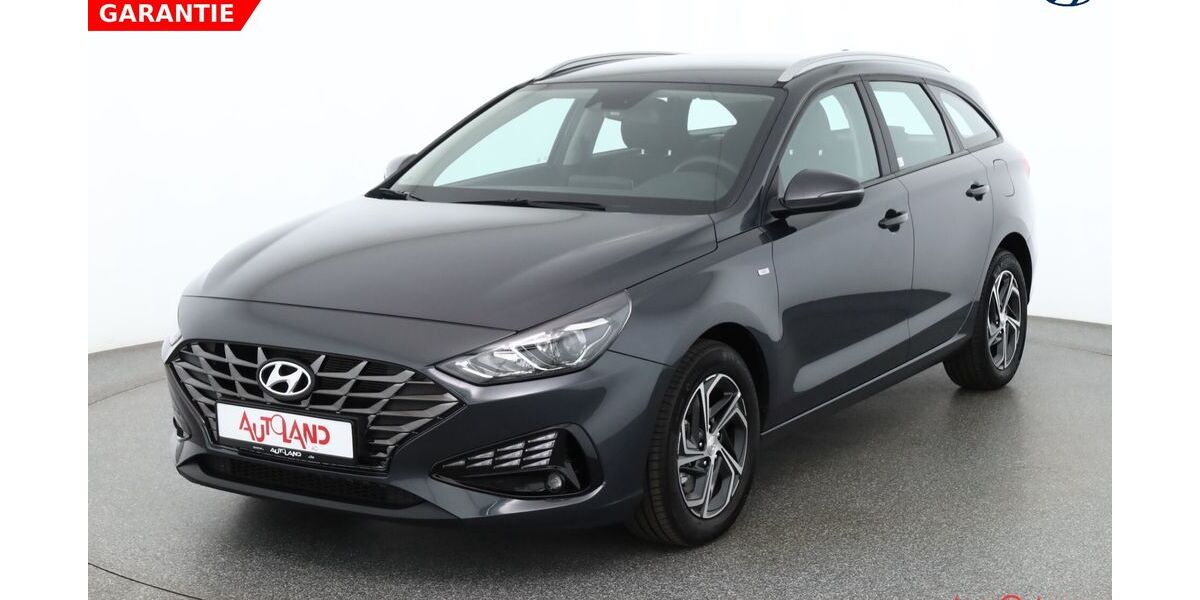 Hyundai i30 22.809 km 21.990 &euro; Dresden 01069