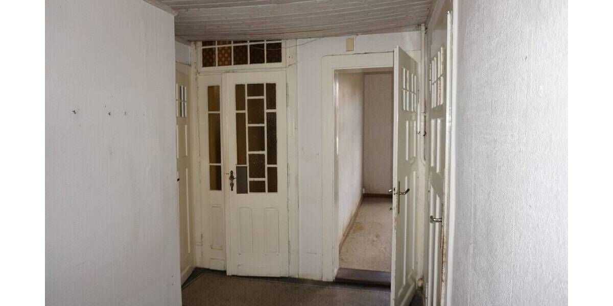 Mehrfamilienhaus, Wohnhaus Adorf - 8 Zimmer, 200 m&sup2;, 121.000&euro; | Angebot:25997740